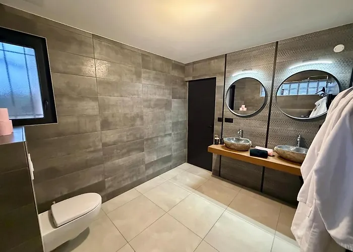 Le Repere Des Generations-15 Pers-sauna-piscine-spa- Terrain Boulles Champdray